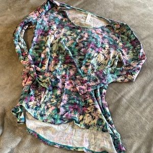 LuLaRoe Lynnae top